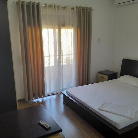 Hotel Yjet Pogradec Luaran gambar