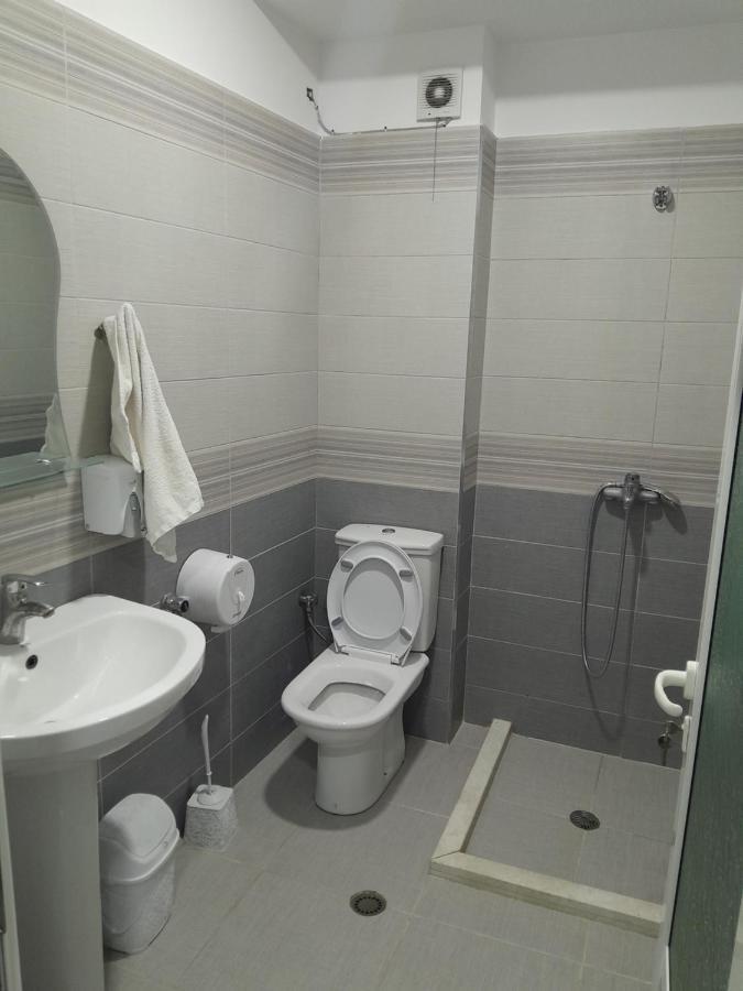 Hotel Yjet Pogradec Luaran gambar